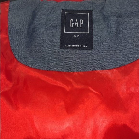 Red Gap Primaloft Vest with Faux Fur Detachable Hood - Picture 4 of 5